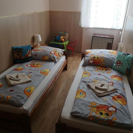 Natasa Apartman Oroshaza Exterior photo